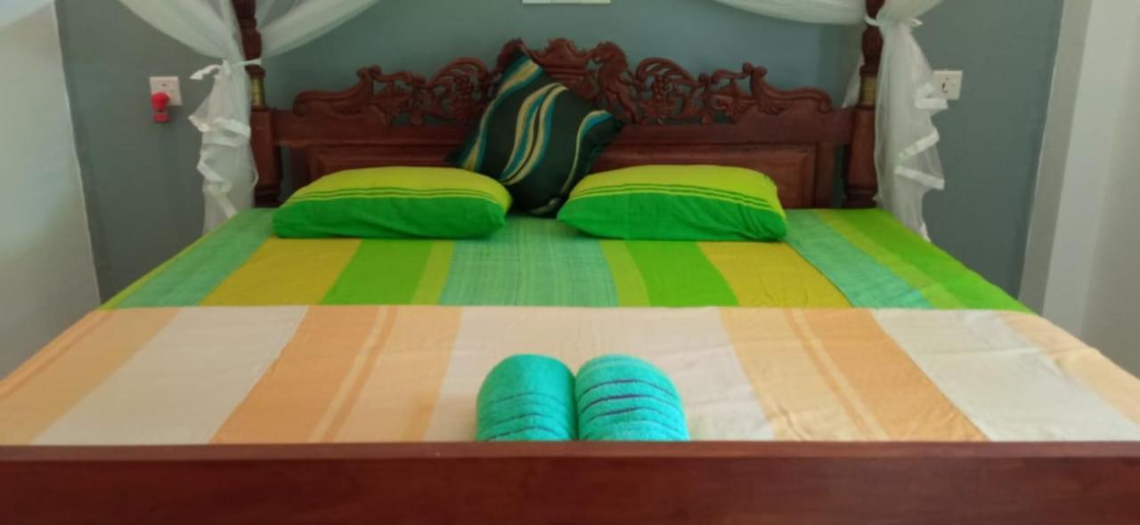 Mandara Rest Bed & Breakfast Hikkaduwa Eksteriør bilde