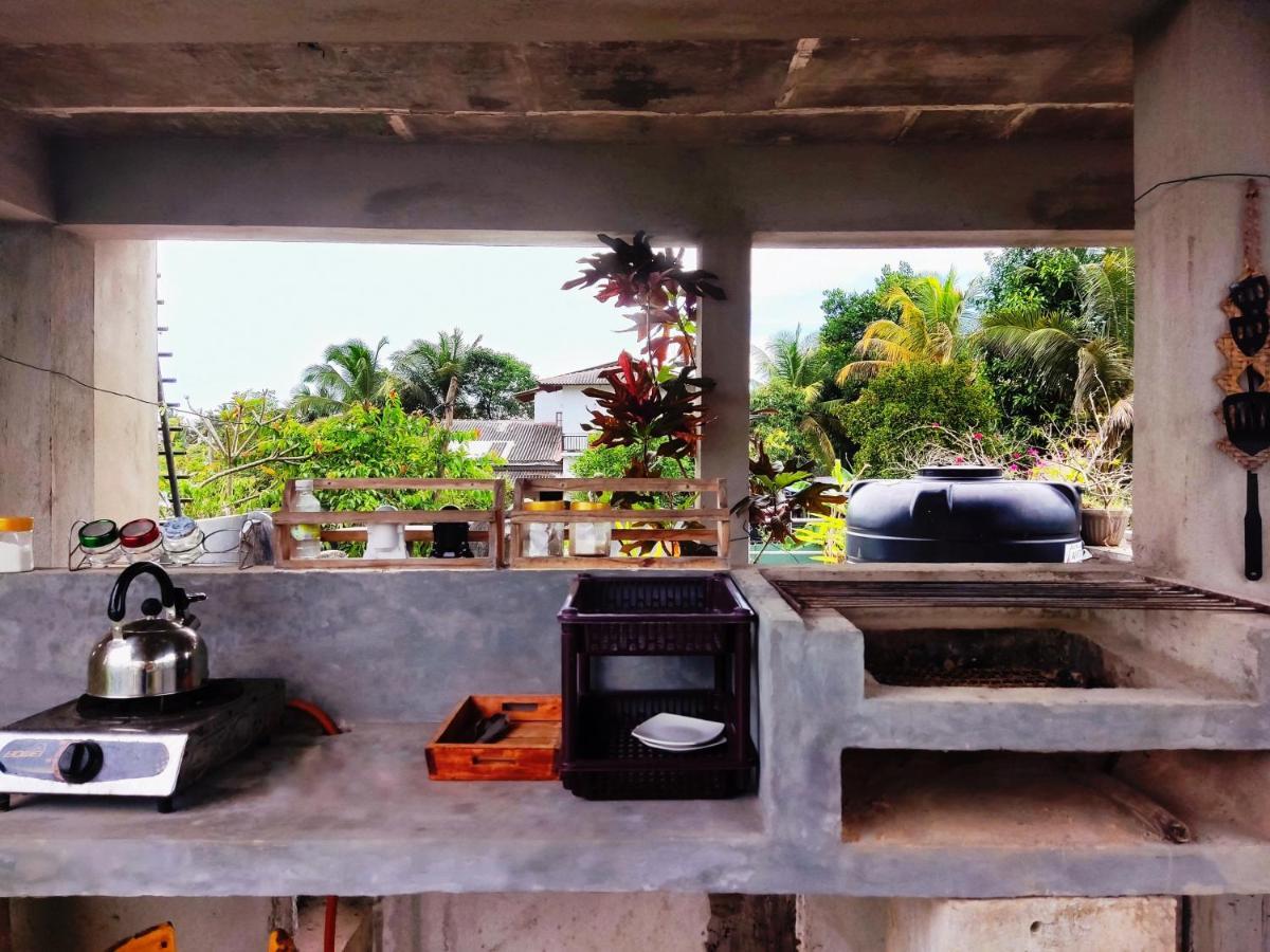 Mandara Rest Bed & Breakfast Hikkaduwa Eksteriør bilde
